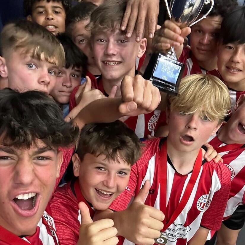 🟢 JPL BRITISH CUP WINNERS

🏆 HUGE congratulations to our Devon Academy Under-13s, who won their age group of the @jpluk British Cup over the Bank Holiday weekend!

#footballdevelopment
@nsxgroup 
#saintssw
😇