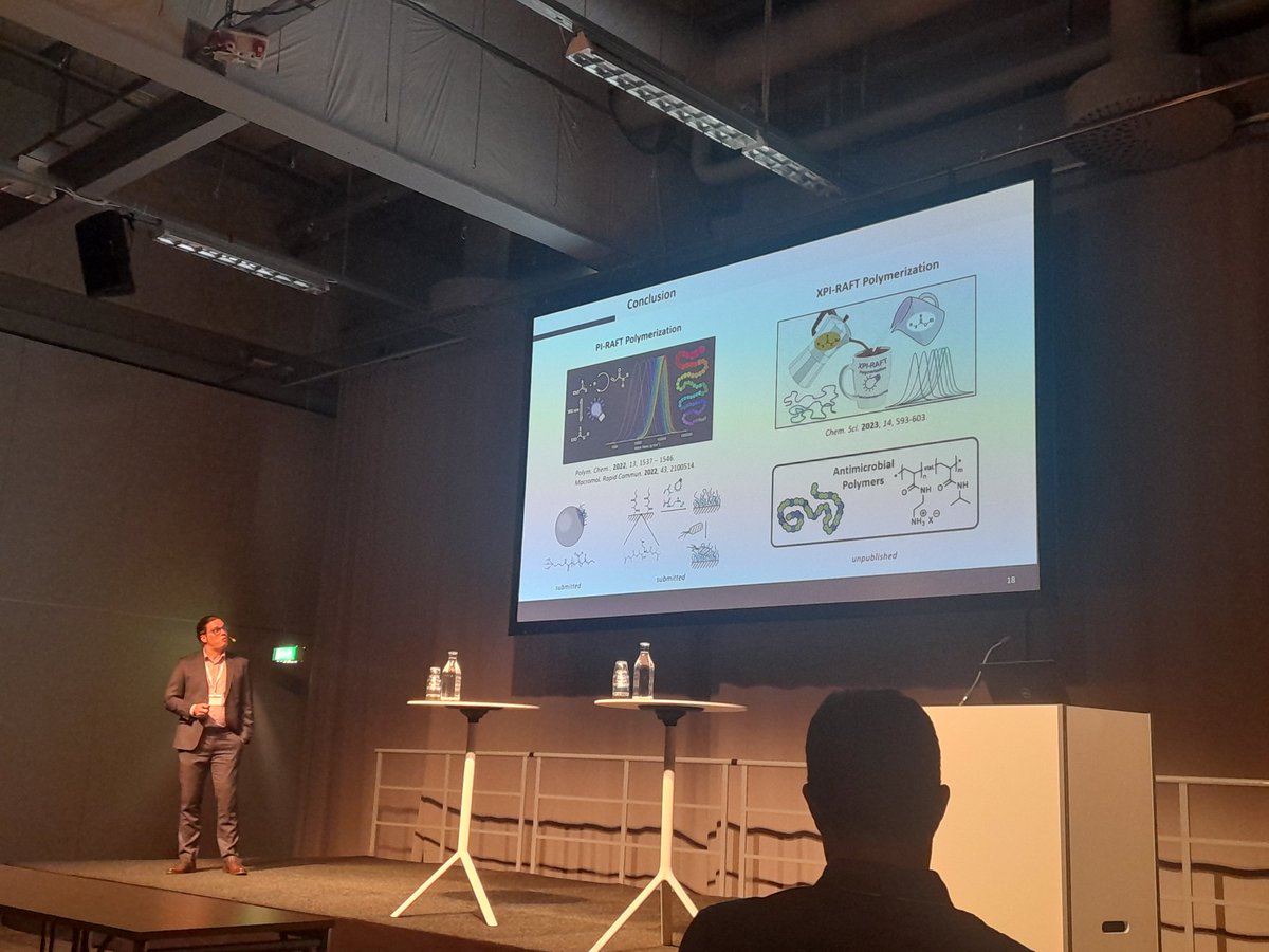 @PolyBioPotsdam (Matthias Hartlieb) with a nice brew of photo-RAFT with xanthates and triothiocarbonates at #FrontiersPoly2023