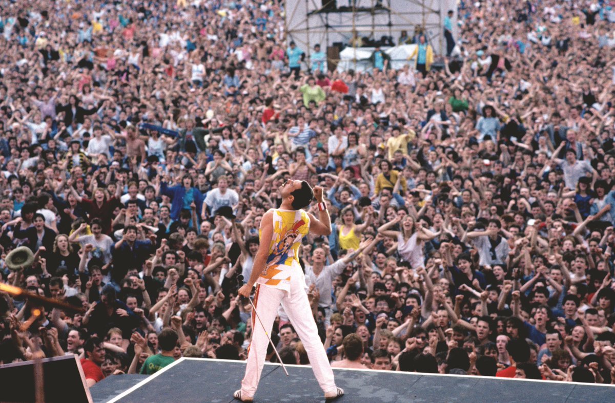 “A concert is not a live rendition of our album. It’s a theatrical event.”

#Queen
📸 Credit: Neal Preston © Queen Productions Ltd.