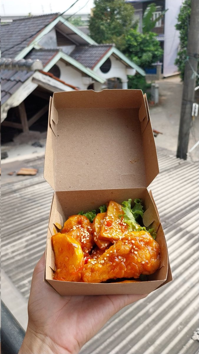 shrntaa's tweet photo. @FOODFESS2 Nih nder spicy chiken wings buatan sendiri✨️ https://t.co/XcHdmksFo9