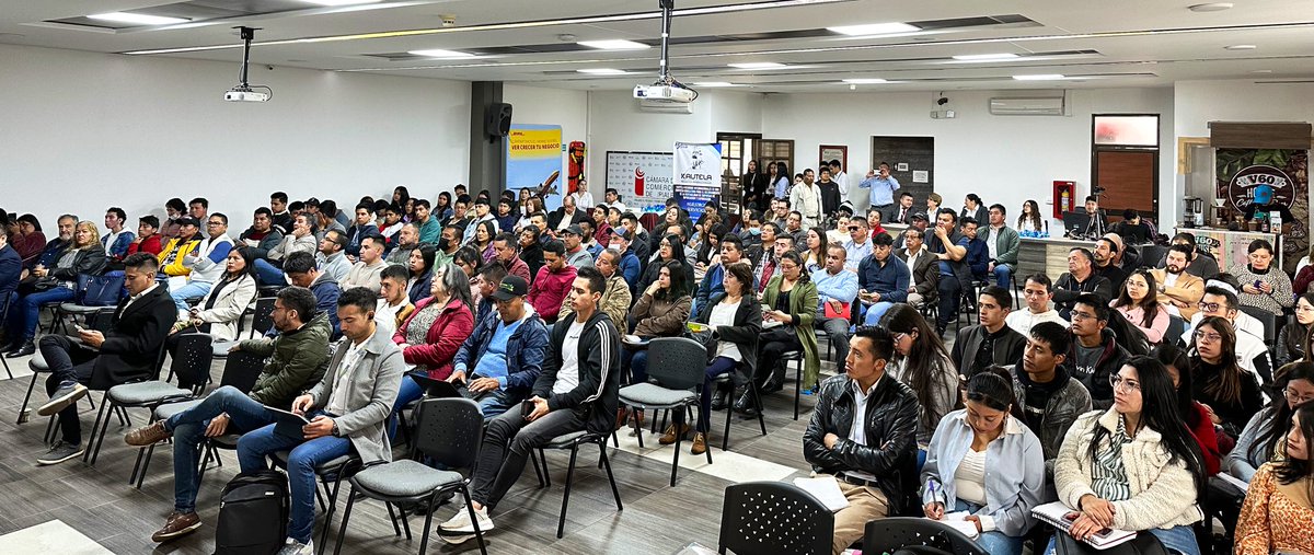 Juliana Villegas (@julianavillegas) on Twitter photo + de 100 #empresarios y #emprendedores de #Nariño 🇨🇴reunidos #AEstaHora en la <a href="/camaraipiales/">Cámara de Comercio de Ipiales</a> para conocer los beneficios de la #internacionalización 🧑🏽🏫. #FuturExpo <a href="/PROCOLOMBIACO/">PROCOLOMBIA</a> <a href="/MincomercioCo/">MinComercio Colombia</a> llega al #territorio con información de valor para tomar mejores decisiones ✈️ + de 100 #empresarios y #emprendedores de #Nariño 🇨🇴reunidos #AEstaHora en la <a href="/camaraipiales/">Cámara de Comercio de Ipiales</a> para conocer los beneficios de la #internacionalización 🧑🏽🏫. #FuturExpo <a href="/PROCOLOMBIACO/">PROCOLOMBIA</a> <a href="/MincomercioCo/">MinComercio Colombia</a> llega al #territorio con información de valor para tomar mejores decisiones ✈️