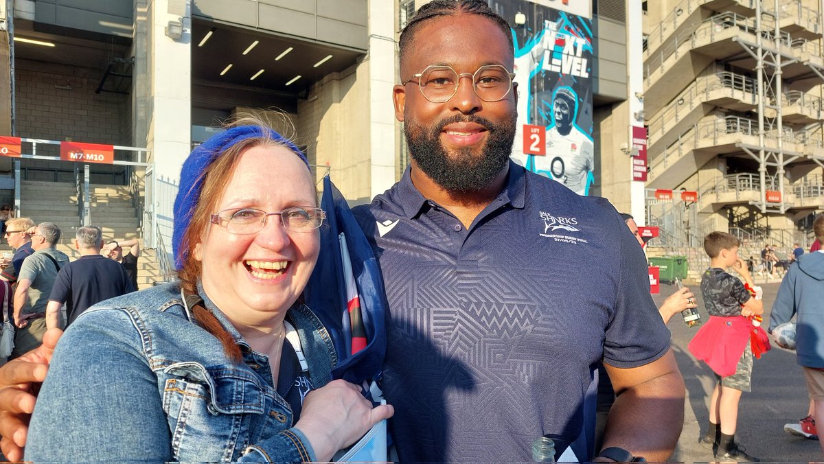 muddydwarf's tweet photo. @SaleSharksRugby @ao #smileofthematch #aoletsgo @ao @SaleSharksRugby https://t.co/whvjZehIfu
