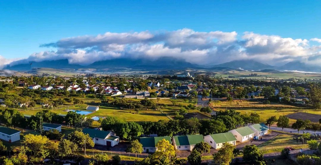 RIVERSDALE - The Dibiki Holiday Resort in Riversdale is the ideal family and group getaway option within in the Garden Route. 
dibikiriversdal.co.za 
#ExploreHessequa #hessequa