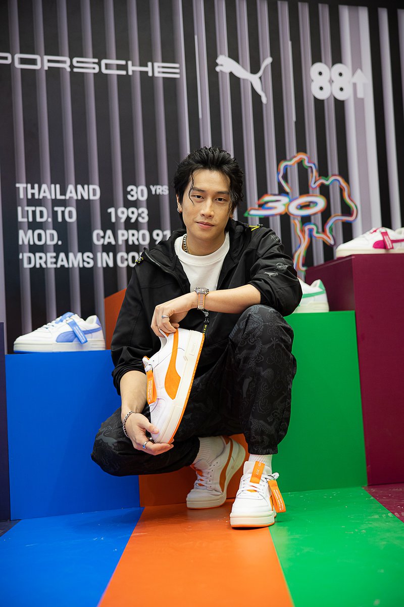 STARSOCIETY_TH's tweet photo. ฉีกปรากฏการณ์วงการแฟชั่นในประเทศไทย “ขวัญ – ลุค - ไบเบิ้ล – บอนซ์– พร้อม – แกรนด์ – ไอซ์ พาริส” นำทัพดาราสายแฟชั่นนิสต้า เผยโฉมสนีกเกอร์คอลเลคชั่นพิเศษ ลิมิเต็ด อิดิชั่น 7 สี 7 สไตล์ https://t.co/JUOKXRHFEd
#PorschexPUMA
#PUMAThailand
#PorscheThailand https://t.co/Lcp7sc9Y4H