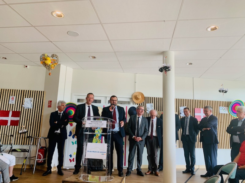 #GrandAge📍42 | Inauguration #EHPAD Chazelles/Lyon
➡️Cette restructuration offre une réponse globale : hébergement permanent (120 pl.), un #PASA pour les résidents #Alzheimer, un accueil de jour (7pl) et #SSIAD (30 pl.)
✉️Subvention ARS 1.7M€ (/17M€ coût total)