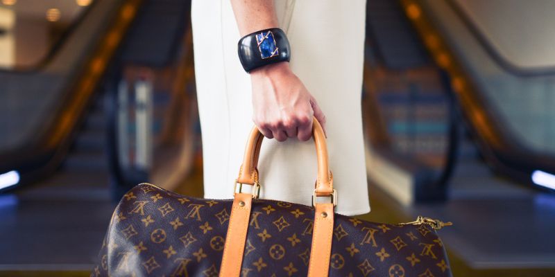 BoardingArea (@boardingarea) on Twitter photo Louis Vuitton Opens Airport Lounge In Qatar Airport via <a href="/CBoardinggroup/">CBoardingGroup: Travel | Remote Work | Gear</a> dlvr.it/Spsqwl Louis Vuitton Opens Airport Lounge In Qatar Airport via <a href="/CBoardinggroup/">CBoardingGroup: Travel | Remote Work | Gear</a> dlvr.it/Spsqwl