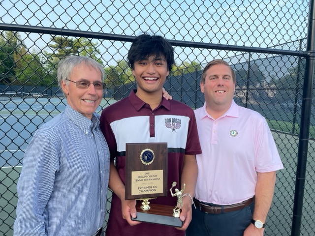 Max Berina '24, captured the 1st Singles Championship in the Bergen County Tennis Tournament at Old Tappan HS. It took Max 2 1/2 hours to defeat his opponent 7-6 in the finals. This is an outstanding achievement being recognized as the top tennis player in Bergen County.