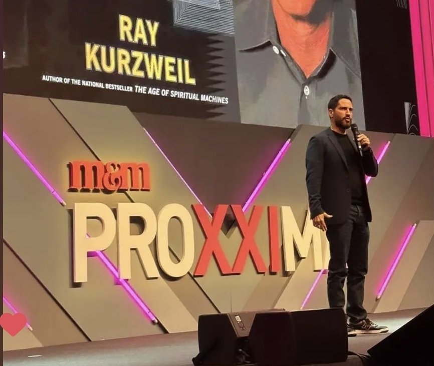 lemos_ronaldo's tweet photo. Obrigado e parabens para o @meioemensagem pelo evento Proxxima. Muito bom poder falar de inteligência artificial para um público que é heavy user de plataformas de inovação. https://t.co/4jxzhfgRQT