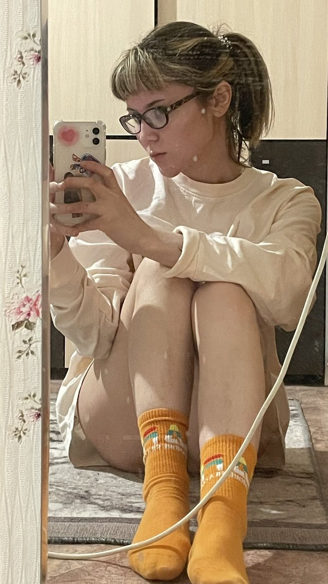 нашла очки со школьных времён 🥸