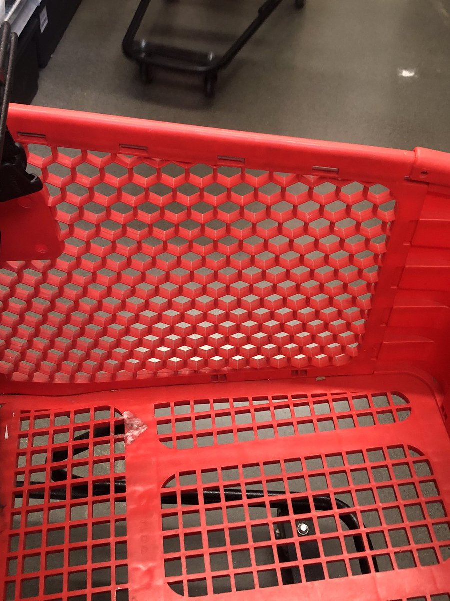 paintwithrick's tweet image. While I was working today at Michael’s I saw this cool pattern appear in the shopping cart. There’s a term for this effect. If anyone knows please let me know. Cheers #michaelsshoppingcart #coolpattern #shoppingcart #Michaelsartsupply #krejci #patternoncart #Michaelsstore #artist