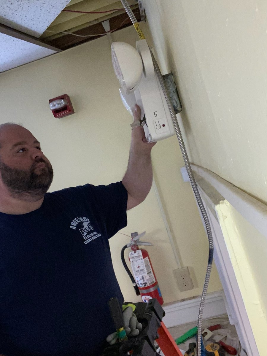 a_e_c_'s tweet image. EXIT EMERGENCY LIGHT TESTING....MONTCLAIR NJ