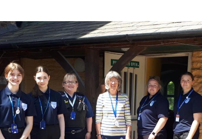 LeominsterCops's tweet image. Today saw us working with @herefordcadets @solving_team when they presented Leominster Food Bank with a whole host of supplies for their clients, courtesy of West Mercia's community fund. #thoseinneed #happytohelp