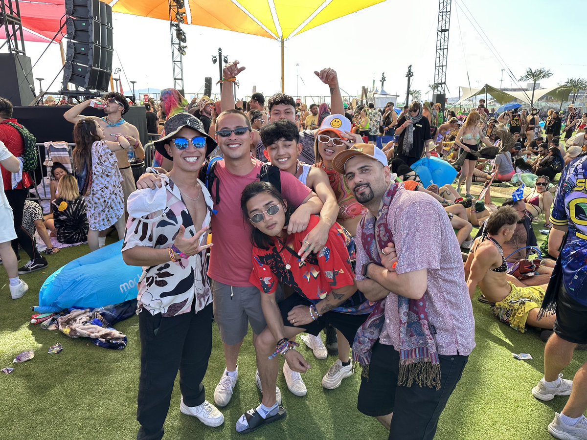 callmesalcedo's tweet photo. Back with some EDC pics because I miss camp 😢 https://t.co/6Wc0KR1MAG