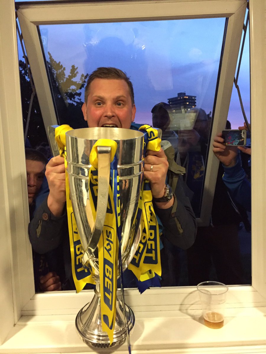 henrikpafcw's tweet photo. @AFCWimbledon @ProSportsImages What a day that was, unforgettable😀 #SweDons https://t.co/TVaH9eoanH