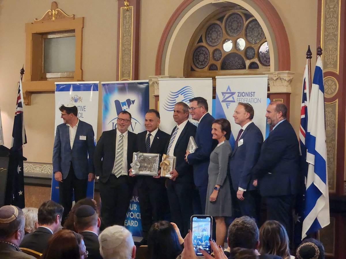 Attending a Parliamentary reception organized by @ZionismVic in honor of #Israel’s 75th anniversary in Melbourne last night, I was deeply touched and impressed to hear Victorian Premier @DanielAndrews' steadfast commitment to Australia's Jewish community and the Jewish state.