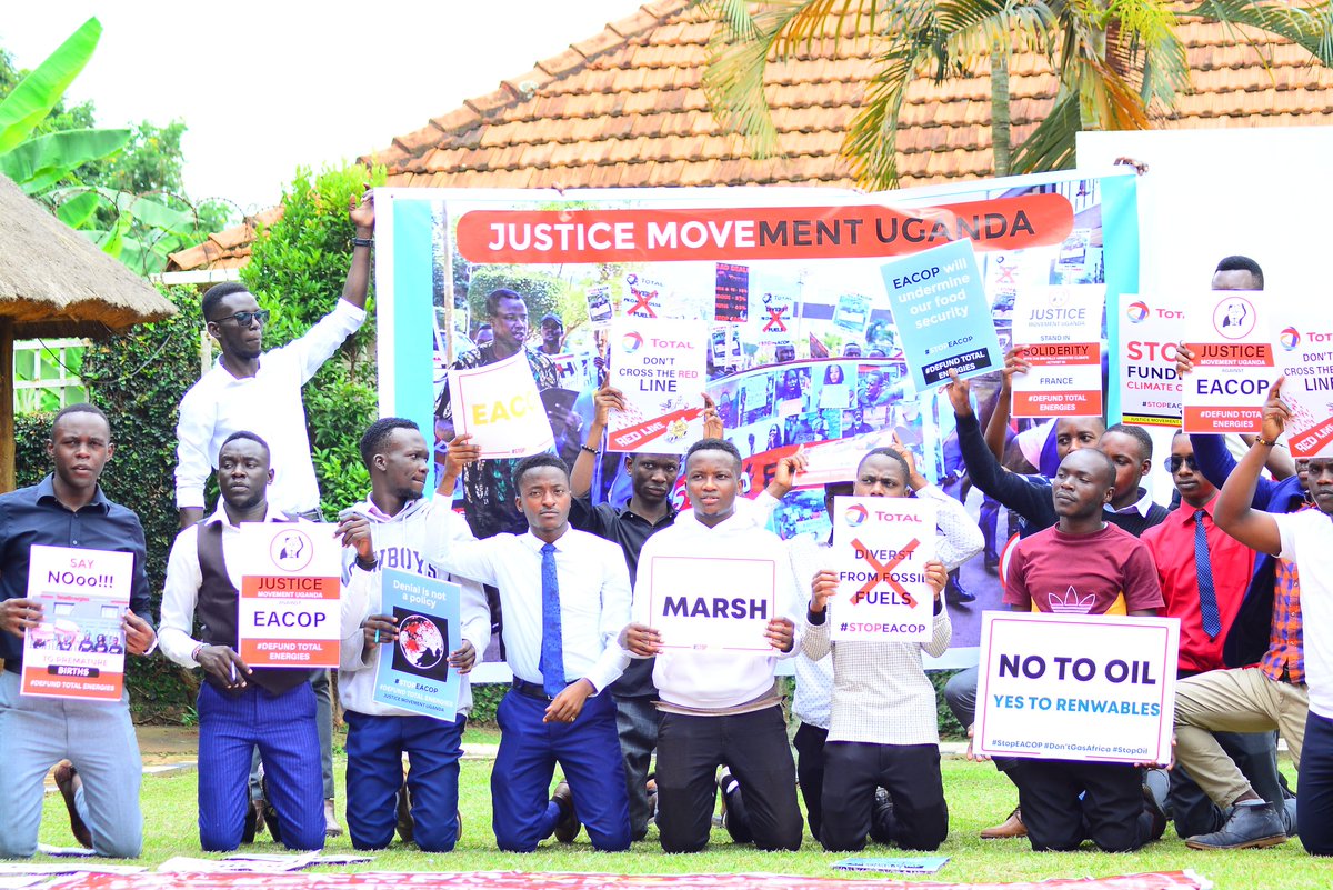 JusticeUg256's tweet photo. Today our activists have come together to raise there voices against climate justice and raise there concerns against the deadly EACOO pipeline #ClimateJustice #Sustainability #StopEACOP #DefundTotal @FFFAfrica54 @Fridays4FutureU @NakabuyeHildaF @vanessa_vash @AfiegoUg @madways__ https://t.co/v2rrwCopfi