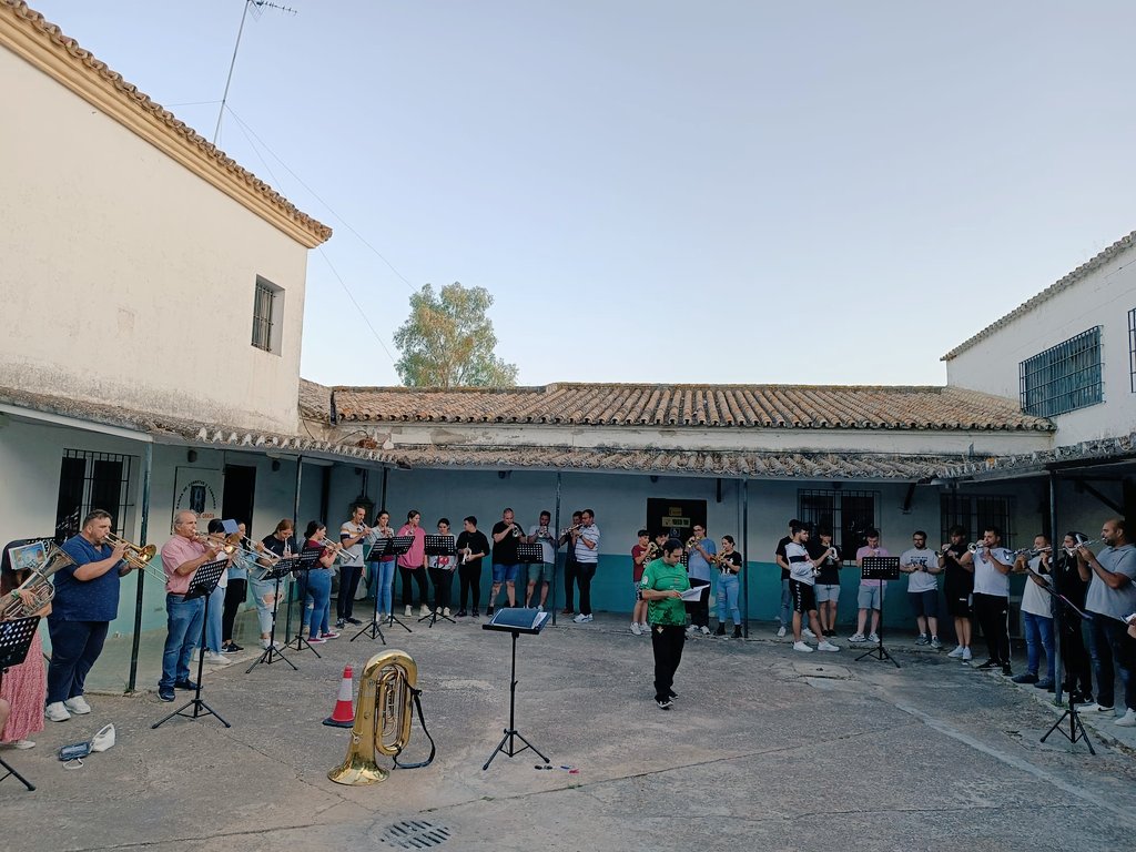 Nuestra Señora de Gracia (Carmona) tweet media