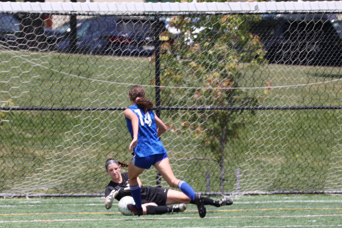 sophiav_gk2025's tweet photo. Thanks ShoreFC U19 for allowing me to guest this weekend at the #ColumbiaInvitational. Posted 3 clean sheets, made 2 pk saves, and had 1 champ appearance.  Enjoy playing with different players. 
#2025goalkeeper, #2025keeper
@CoastRecruits @PrepSoccer @TopPreps @ImCollegeSoccer https://t.co/r8e08y2XTh