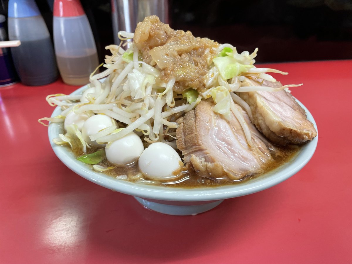 ニンニク入れますか？
戦闘開始の合図です。

あーうまかったー！

＃悔いなし　＃ラーメン