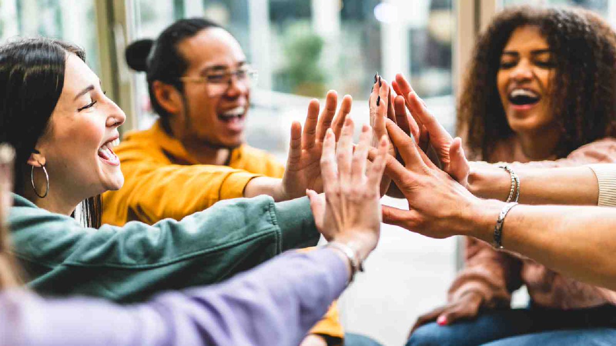 Happy employees are a must for any business to work. So, take out some time and plan happiness activities to make your employees feel positive and cheerful.

bit.ly/3qgkaLY

#EmployeeWellbeing #EmployeeHappiness #HappinessMatters #Productivity #Leadership