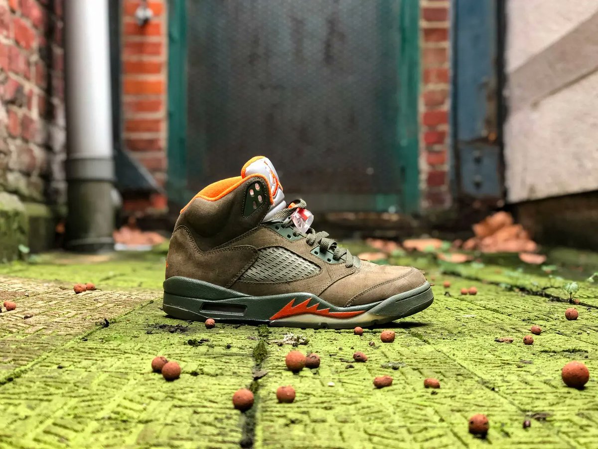 The Air Jordan 5 Retro "Olive" Returns Spring 2024 🫒 bit.ly/3KVW1RC