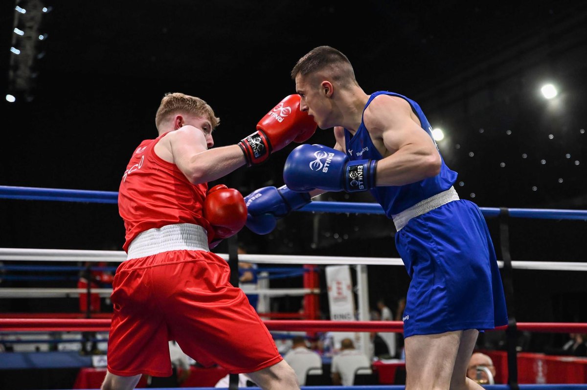 There were three gold medals for @WelshBoxing at the Elite 3 Nations this weekend in Rotherham. • Llanrumney’s Leah Regan at 48KG • Britton Ferry’s Zoe Andrews at 54KG • Llynfi Valley’s Ben Edwards at 71KG An excellent achievement! 📸 Clive Woods