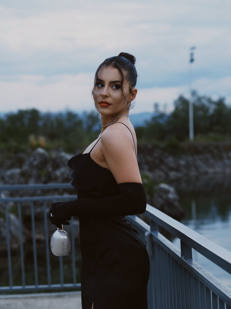 femme fatale🥂
