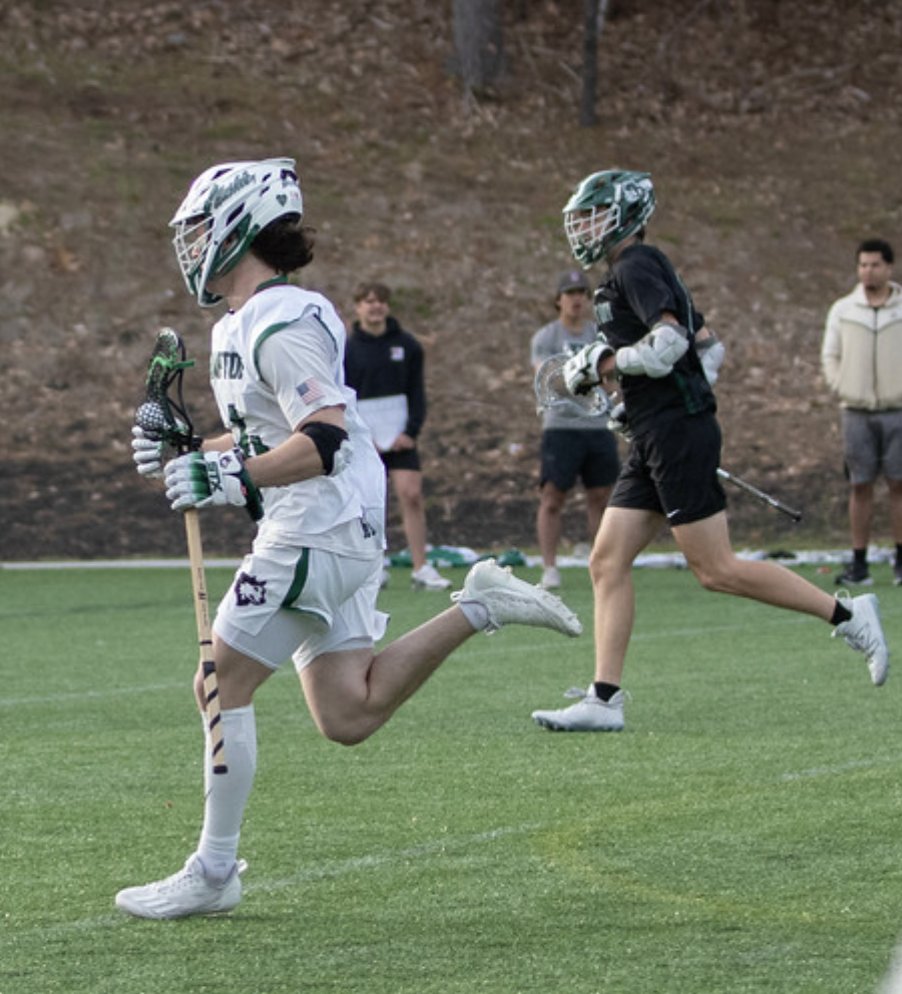 NHShuskyhockey's tweet photo. Congratulations to Scott Lagos '23 on being named Male Athlete of the Year! Well deserved recognition to an awesome young man and athlete. Scotty left our program and New Hampton School better than he found it! https://t.co/c5LT8KScMI