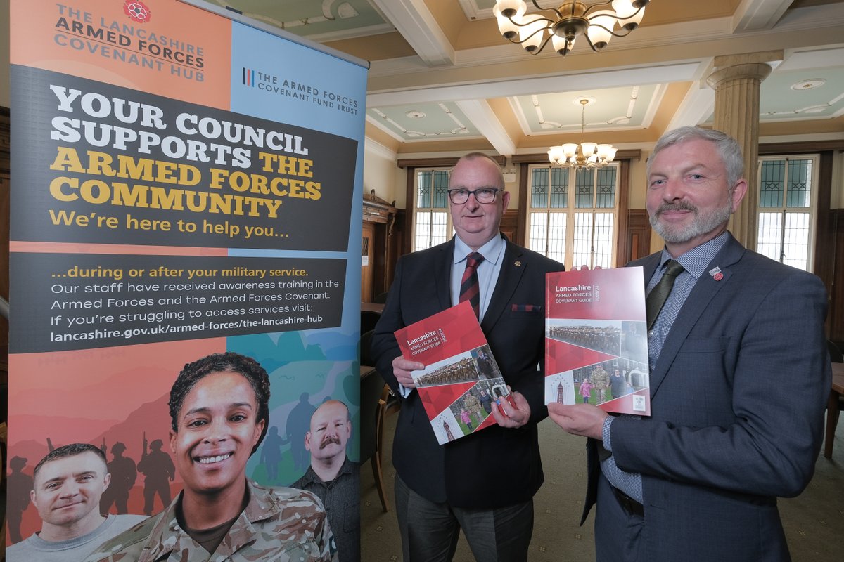 LancashireCC's tweet photo. 📖 Ahead of #ArmedForcesDay next month, the first edition of the Lancashire Armed Forces Covenant Guide has been produced.

The guide describes what councils in Lancashire are doing to fulfil their promises under the Covenant.

ℹ Read more: https://t.co/MeNDEKome5 https://t.co/XeIfm8jxWM