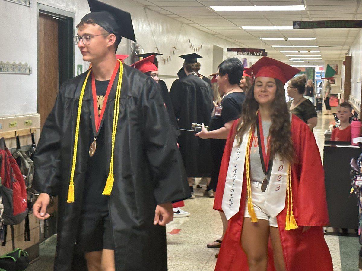 The Class of 2023 returned to their elementary schools for a final good-bye! ❤️🖤 #EFProud