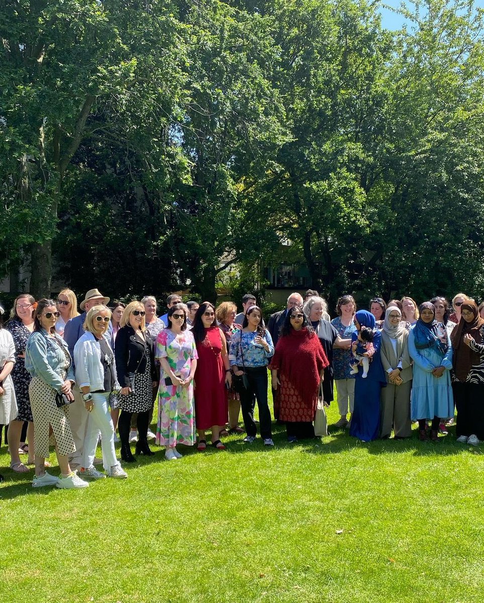 TCDSeniorTutor's tweet image. Everyone had a fabulous time today at the Global Parents day lunch, in the Provost’s house. Thank you to everyone who came and contributed to the success of this special event! Deepest gratitude to the Provost @linda_doyle_tcd for having us. See you all at the next parent group!