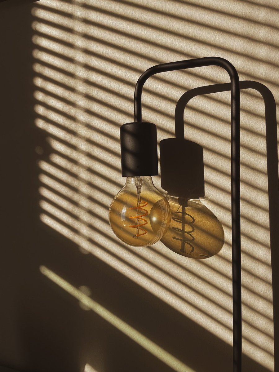 kacenotary's tweet image. Our experienced notaries drive to you. It’s genuinely just as easy as flipping a light switch. Follow us for all of your notary needs! #convenience #easynotary #SmallBusiness