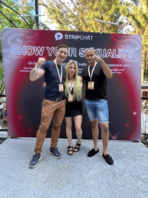 Greets from the @BucharestSummit @stripchat @maria_gaill https://t.co/LokODCvpqa<a class="tags" target="_blank" title="On Twitter" href="/?out=eyJ0eXAiOiJKV1QiLCJhbGciOiJIUzUxMiJ9.eyJpYXQiOjE3MjM3MjQ1ODQsImlzcyI6InR3cG9ybnN0YXJzLmNvbSIsIm5iZiI6MTcyMzcyNDU4NCwiZXhwIjoxNzU1MjYwNTg0LCJyZWRpcmVjdF91cmwiOiJodHRwczovL3R3aXR0ZXIuY29tL0J1Y2hhcmVzdFN1bW1pdCJ9.7daTJyVcQYq9z8e62L4E0drXpXWhRxONTSDHlt1vMNNwS2W0cQIhA_MJyQAUvCJh94dl5CBjPwWutDCzj0mUnQ">@BucharestSummit</a><a class="tags" href="/tag/stripchat">@stripchat</a><a class="tags" target="_blank" title="On Twitter" href="/?out=eyJ0eXAiOiJKV1QiLCJhbGciOiJIUzUxMiJ9.eyJpYXQiOjE3MjM3MjQ1ODQsImlzcyI6InR3cG9ybnN0YXJzLmNvbSIsIm5iZiI6MTcyMzcyNDU4NCwiZXhwIjoxNzU1MjYwNTg0LCJyZWRpcmVjdF91cmwiOiJodHRwczovL3R3aXR0ZXIuY29tL21hcmlhX2dhaWxsIn0.oK5QU5L4Y3uLWDuU8rMyp9k0Rb0z5hgVSq2F7DUAqR8gP8-HW0sofO3SG2OMmiJKSyYqaXw_8Z9hWp1_Y443QA">@maria_gaill</a><a href="/tag/tanzen"class="tags"><span>#tanzen</span></a><a href="/tag/loveparade"class="tags"><span>#loveparade</span></a><a href="/tag/ravetheplanet"class="tags"><span>#ravetheplanet</span></a>