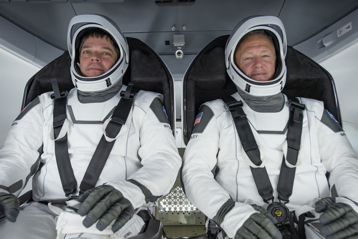 Astro_Cady's tweet image. #OTD 5/30/2020: @NASA's @SpaceX #Demo2 launched to the @Space_Station  carrying "space dads" @AstroBehnken  and @Astro_Doug 
issnationallab.org/spacex-demo-2-…
@ISS_CASIS #ISS  #CrewDragon #space #astronauts