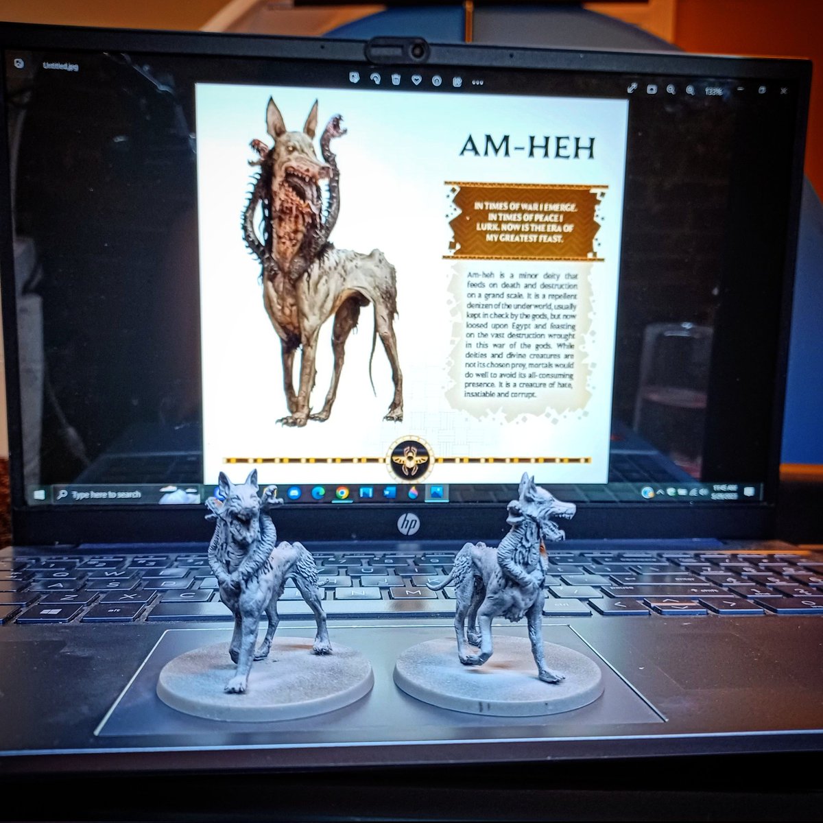 Elle_FireSpray's tweet photo. With Shatterpoint coming, I worked on some minis before it arrives! This is Am-Heh's from Ankh. Ngl, I enjoy working with Coagulated Blood paint by GSW 💚 Also, accurate depiction of meself when I saw Adrian Smith's like and response to my painting 🤯😄 #ankhgodsofegypt https://t.co/clKUGNYtWV