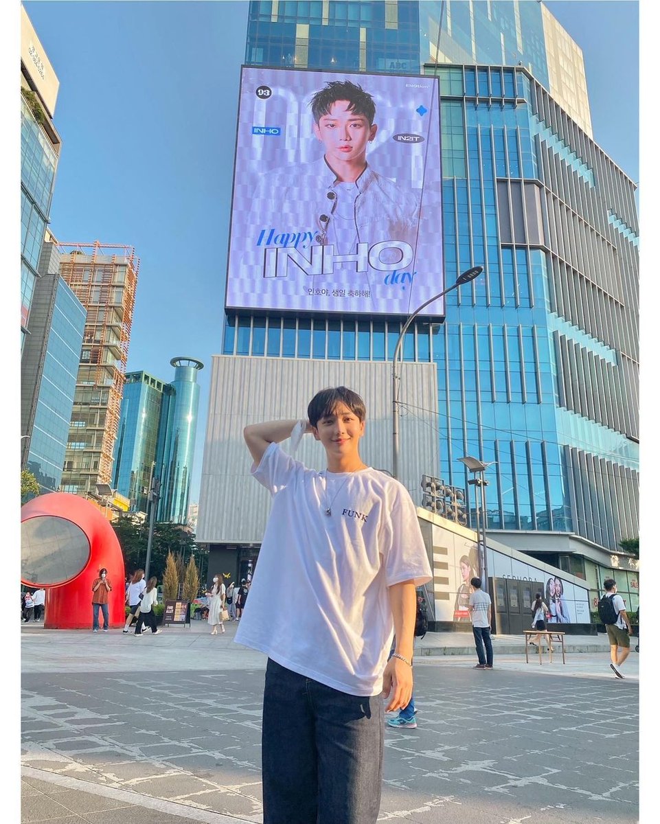 yuhuhuyhh's tweet photo. 0621 Happy Inho Day 🥳

#skye #스카이 #inho #인호 https://t.co/K862tZaW0t