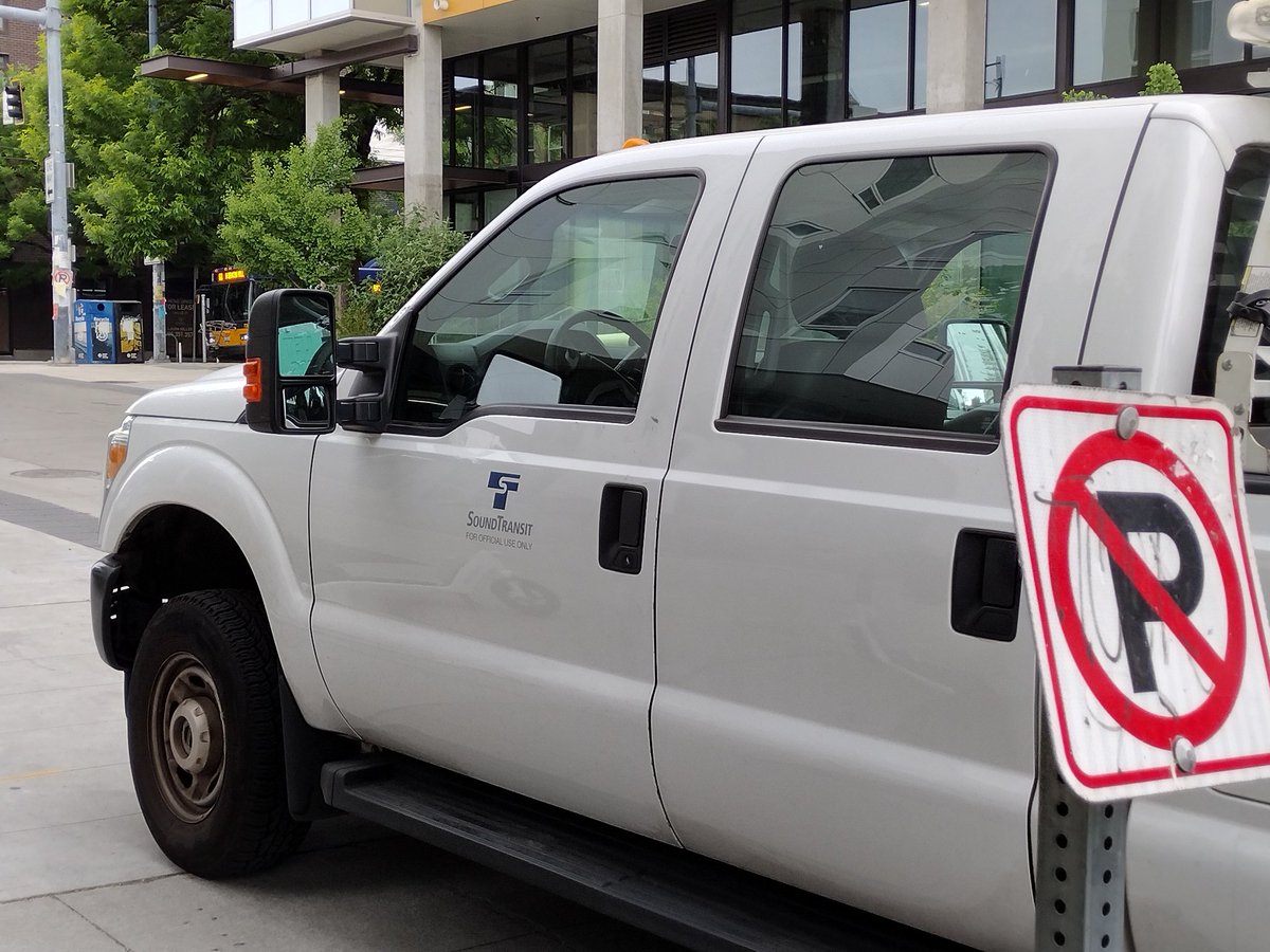 @SoundTransit You have a vehicle parked on the sidewalk again....what gives??@Spottnik @seattledot #parkinglikeatwat #ParkingEnforcementFails