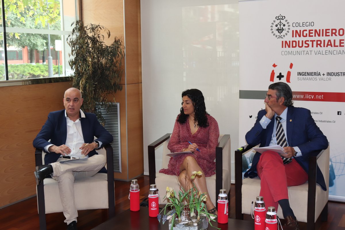 IndustrialesCV's tweet photo. (...)el dir. de Proy. de @aimplas Jesús Latorre y representantes como Cristina Argente, dir. de @evap_bpw y entidades como @Redit_es @itenergia @ibv_org @ITI_TIC @CDTI_innovacion @Institutoai2upv #EAFI @AVAESEN @AjuntamentVLC @FaiieIngenieros @atevaltextil @ASELECfemeval https://t.co/kkqNr7X1zO