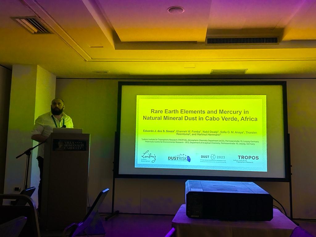 H_Herrmann24's tweet photo. Last week there was the #DUST2023 conference in Bari, Italy, https://t.co/haFycs68xn. We had presentations there of all of dust team at @TROPOS_eu #ACD with Eduardo Sousa ⬇️, Nabil Deabji ⬇️and Wadinga Fomba.
#Dust #Atmochem https://t.co/LrO7m7tmH3