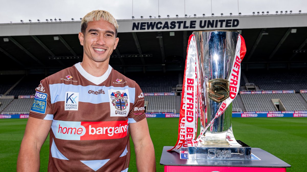 📸 @tee_ritson’s been up at St James’ Park speaking to the media ahead of #MagicWeekend! Looking good, Tee! 👌 #COYS | #HistoryInTheMaking