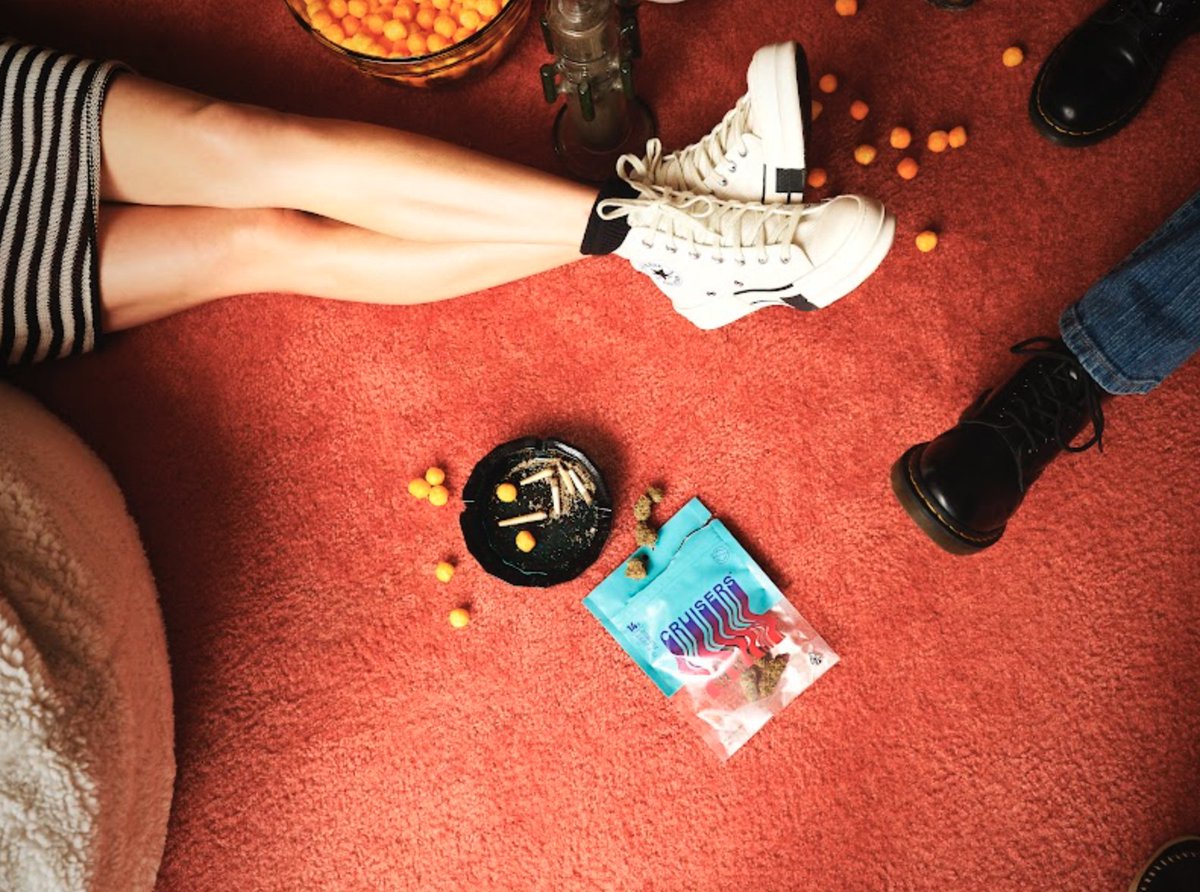 Cruisers (@smokecruisers) on Twitter photo Grabbing a big bag of It's Just Flower & kicking back with a movie marathon night in. 4 indica dominant flavors in 3 size options to match with an unmatched value.
Let us know your strain + movie/series paring below; we personally recommend Wedding Cake + <a href="/BreakingBad/">Breaking Bad</a> Grabbing a big bag of It's Just Flower & kicking back with a movie marathon night in. 4 indica dominant flavors in 3 size options to match with an unmatched value.
Let us know your strain + movie/series paring below; we personally recommend Wedding Cake + <a href="/BreakingBad/">Breaking Bad</a> 