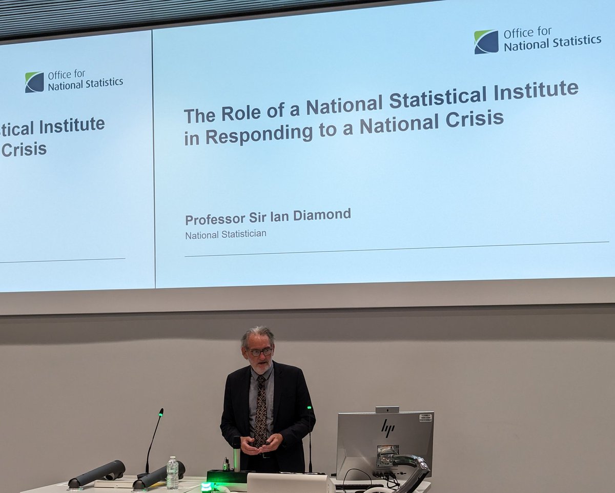 Wonderful to be in the audience for Dr Maggie Aderin-Pocock's first Chancellor's Distinguished Lecture as our new Chancellor, presented Professor Sir Ian Diamond. #CitizensOfChange @uniofleicester @kamleshkhunti @g_andre_ng