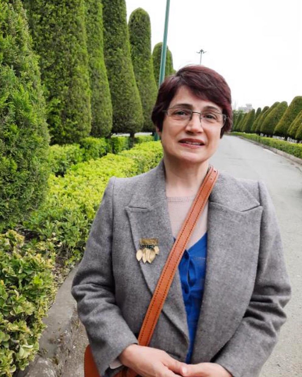#HappyBirthday to #NasrinSotoudeh 
Iranian prominent Human Rights lawyer
who stood by me in the most frightening time of my life 
I will never forget the sacrifice you made for me 
I wish I could give you a bouquet of these scented #lilac #flowers 

#نسرین_ستوده
