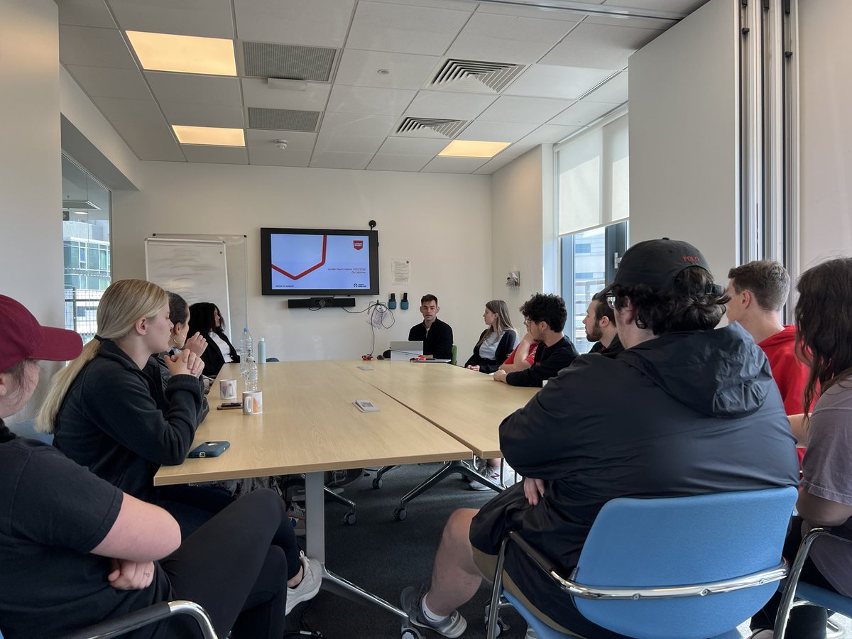 mbedwards1's tweet photo. First day being hosted by @LondonSport Our @NCStateCNR @NCSUStudyAbroad students learned about their mission from Melina and background of their interns Ben, Ives, and Elana. Excited to spend the week with them. #PackAbroad https://t.co/YwpKlANXQo