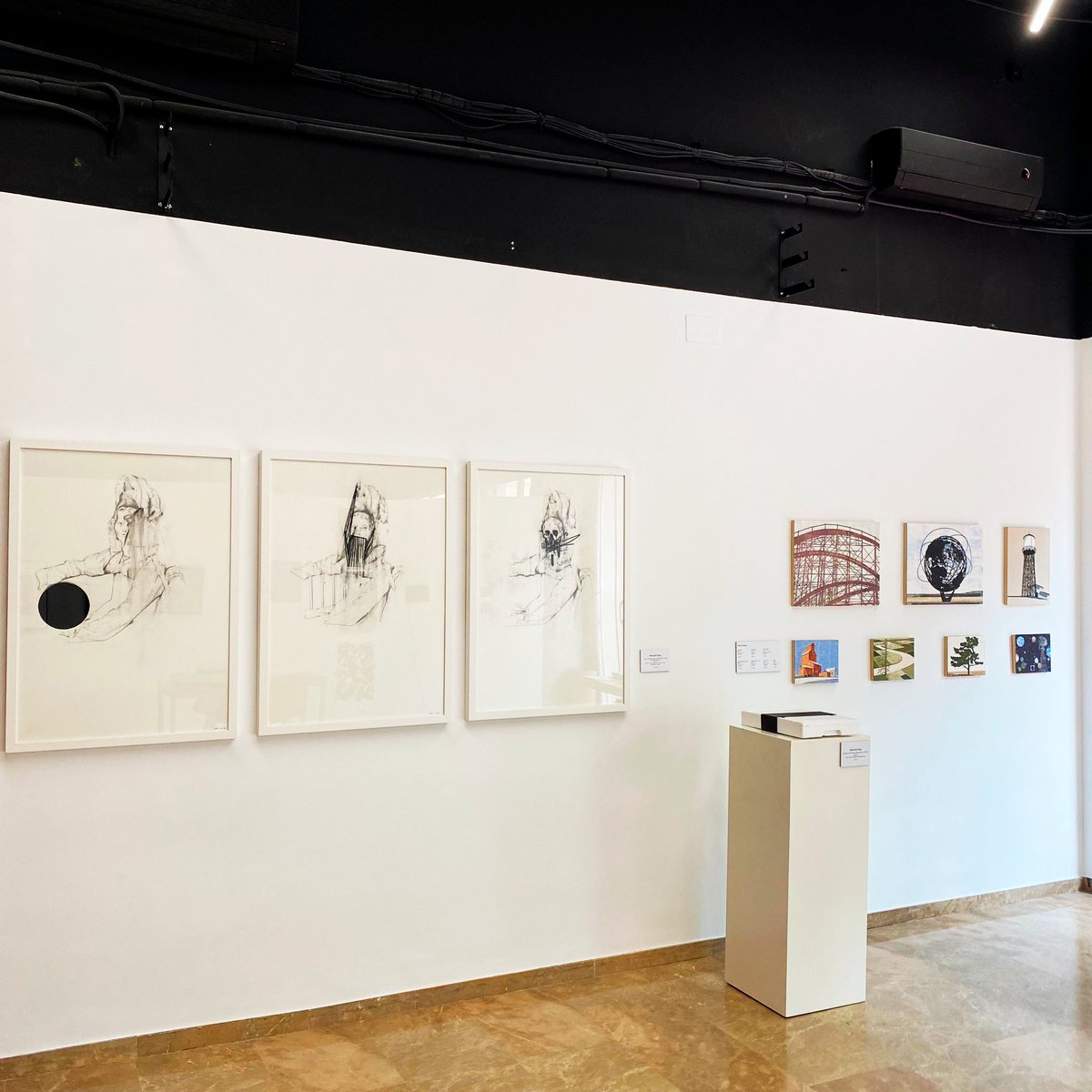 Un año más hemos estado presentes en Paper Valencia compartiendo arte y poesía. Queremos felicitar y dar las gracias a @secreto_filantropia por la organización de este evento y agradecer también a todas las personas que pasasteis a saludar y a disfrutar con nosotros.