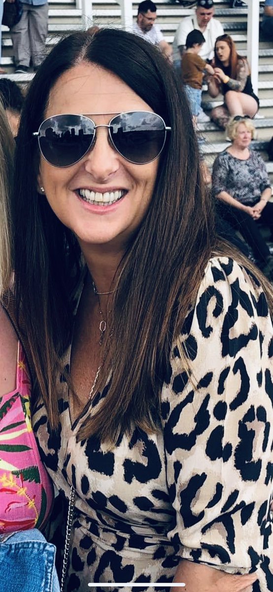 rachelyemmx's tweet photo. Great Day at the races 🏇🏇#uttoxeterracecourse https://t.co/RL80HxjYy7