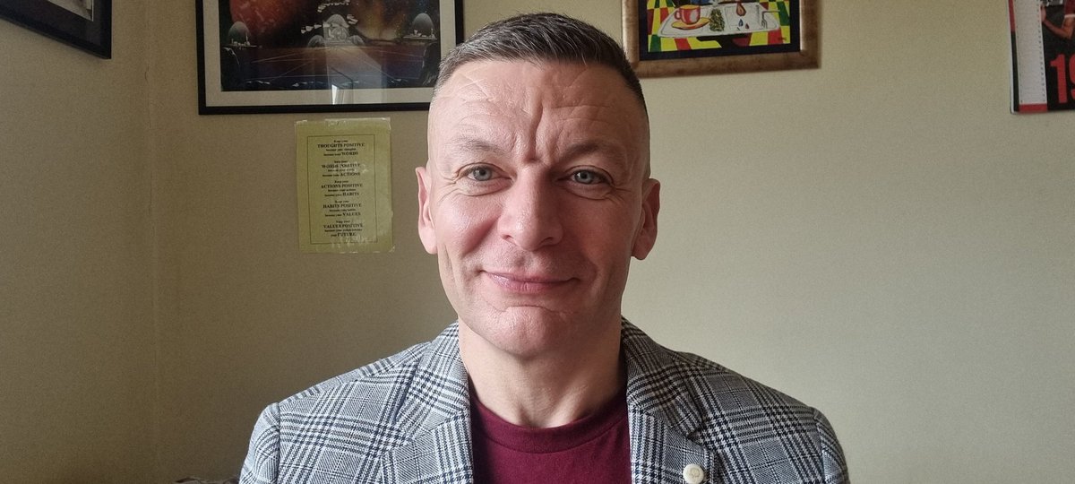 Want to create a better life for yourself start with your self image.

What you tell yourself you can't do write a list make it big and bold.

Read this put daily it takes 90 days for it yo become a habit. Take action and see how far you can go.

Be persistent and consistent