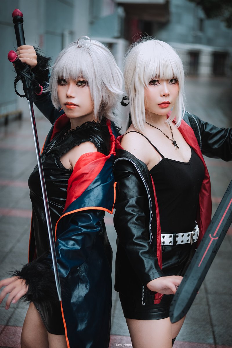 aMeizingworld's tweet photo. Finally i can cosplay Jeanne Alter

Jeanne Alter by me
Saber Alter by Gneyuin

#fgo #cosplay #fgocosplay #jeannedarc #artoria https://t.co/CnhEfJHml5