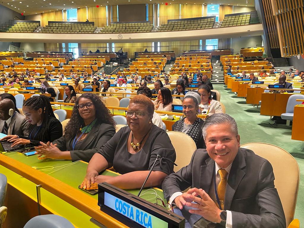 CostaRicaONU's tweet image. 🇨🇷 is proud to attend the 2º session of the Permanent Forum of People of #AfricanDescent.

A Delegation comprised of the Executive and Legislative branches as well as the NHRI @defensoriacr is present in NYC to show 🇨🇷's unwavering commitment to #PFPAD 's mandate.

#FightRacism