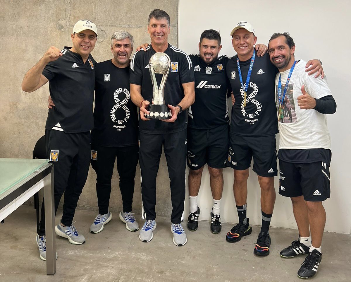 Con mención especial para toda la afición , esto es un logro de todos , parte fundamental fue nuestro jugador número 12 💙💛⚽️🏆